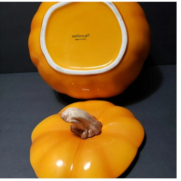 TELEFLORA GIFT Fall Pumpkin Cookie/Candy Jar With Lid - Picture 6 of 9